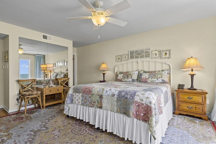 Room 4 of 24