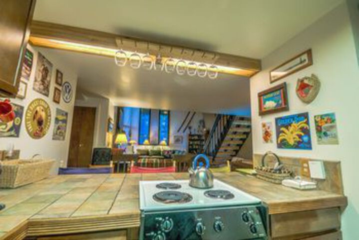 Room 62 of 80