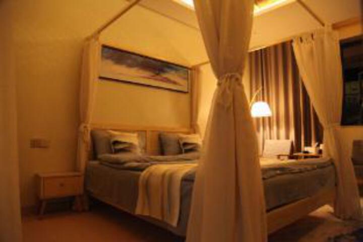 Room 15 of 15