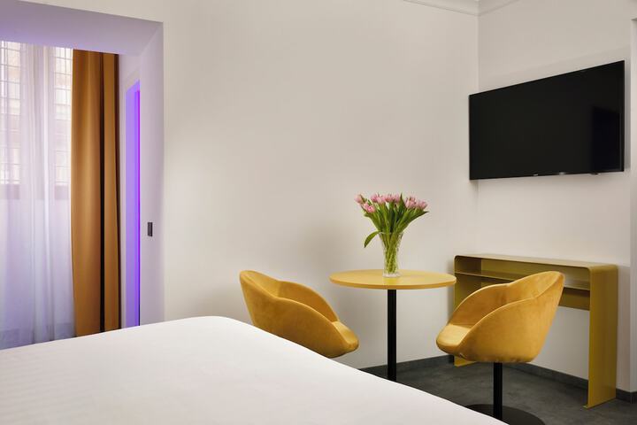 Room 38 of 68