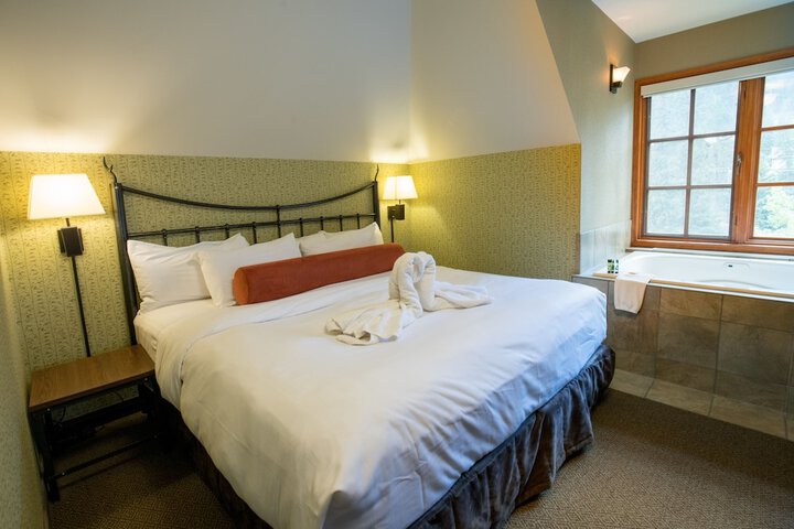 Room 5 of 72
