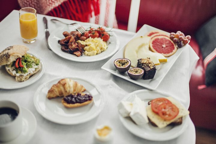 Breakfast/Coffee Service 67 of 98