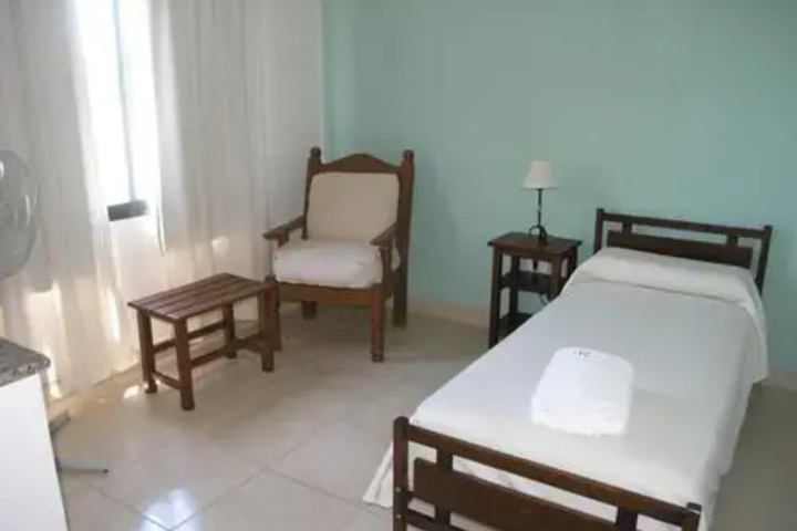 Room 4 of 13