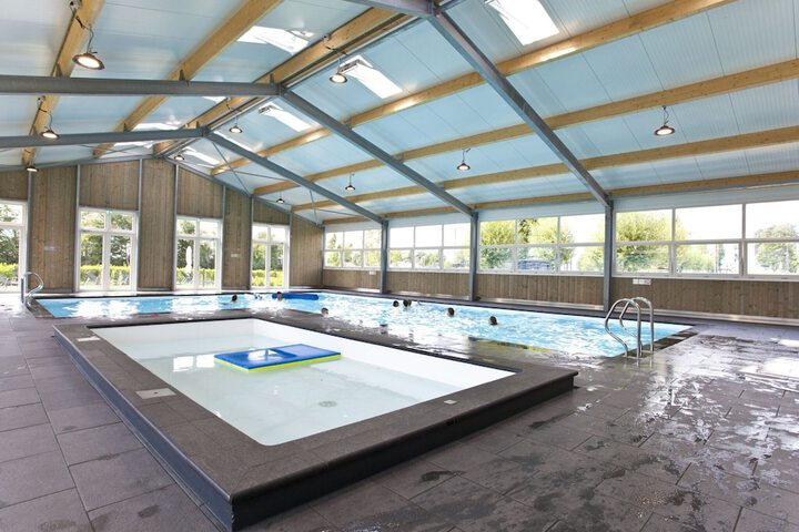 Pool 10 of 40