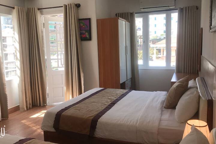 Room 5 of 43