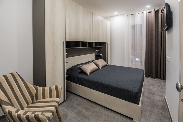Room 12 of 53