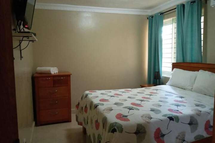 Room 10 of 19