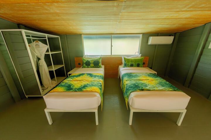 Room 4 of 21