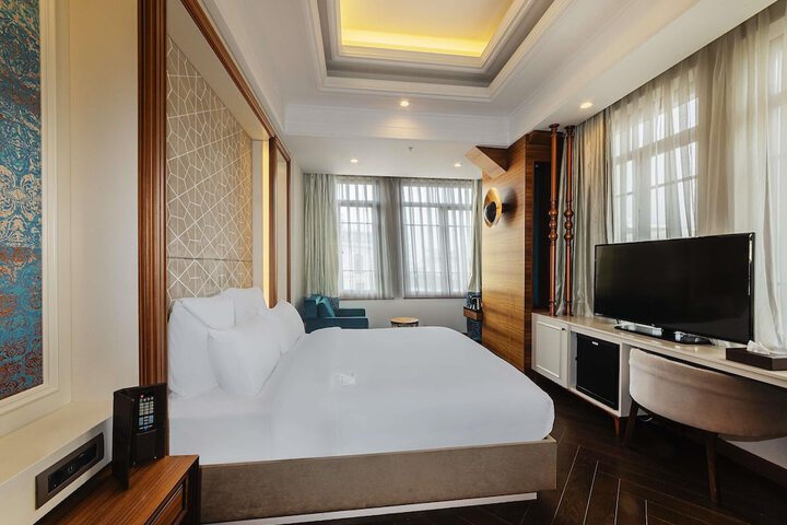 Room 25 of 105