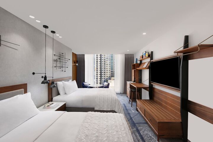 Room 7 of 110