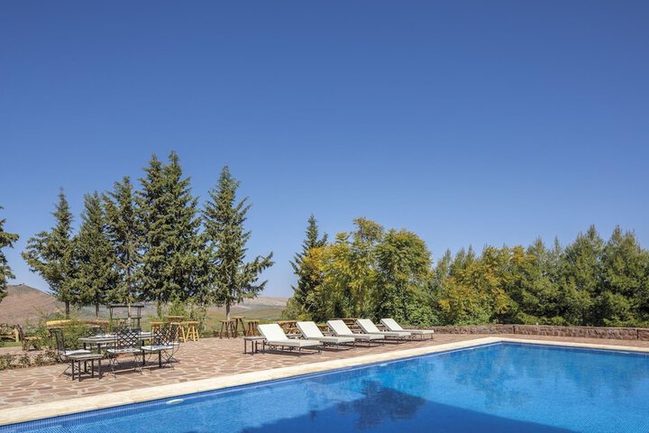 Pool 53 of 80