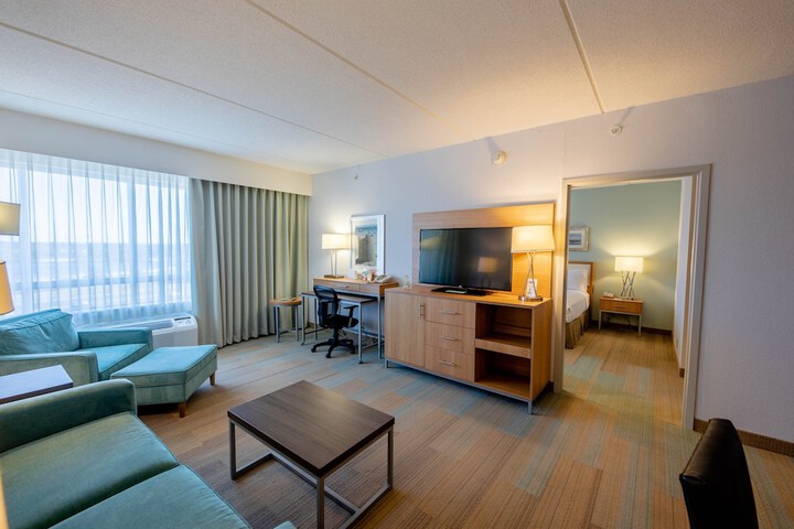 Room 17 of 94