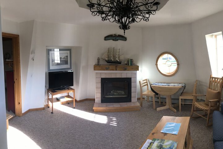 Room 53 of 146
