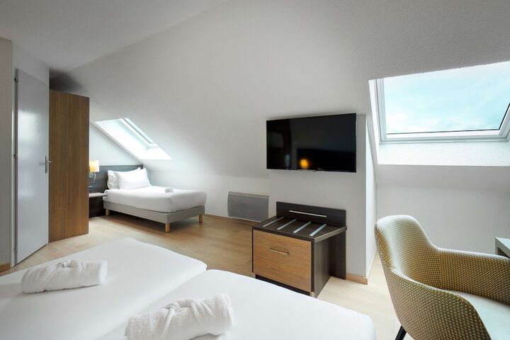 Room 21 of 41
