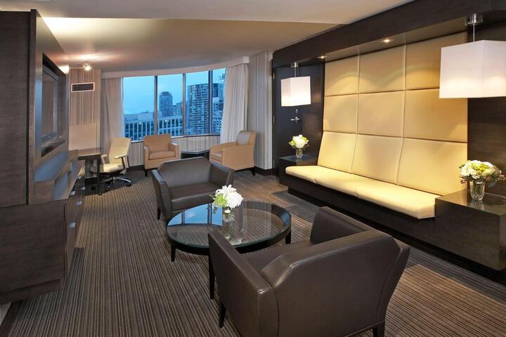 Suite Director Suite (2 of 9)