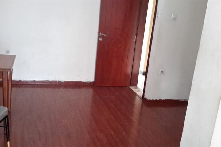 Room 7 of 36