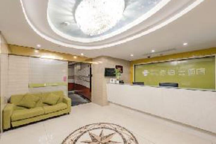 Pebble Motel(Shanghai Jiaotong University Dingxi Road)