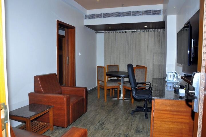 Room 8 of 47