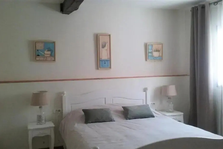 Room 3 of 6
