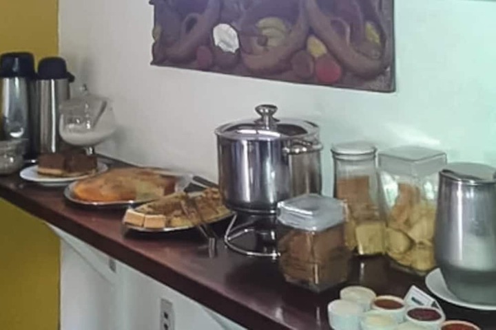 Breakfast/Coffee Service 12 of 27