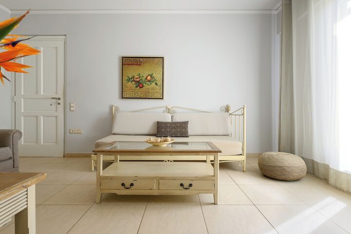 Room 40 of 83