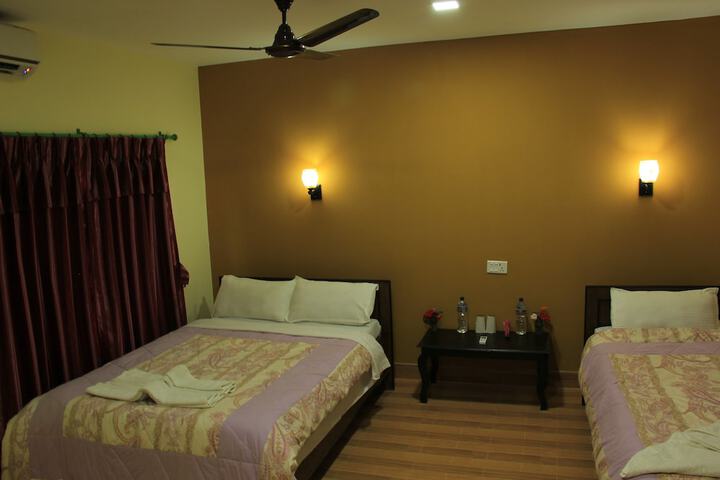 Room 3 of 45