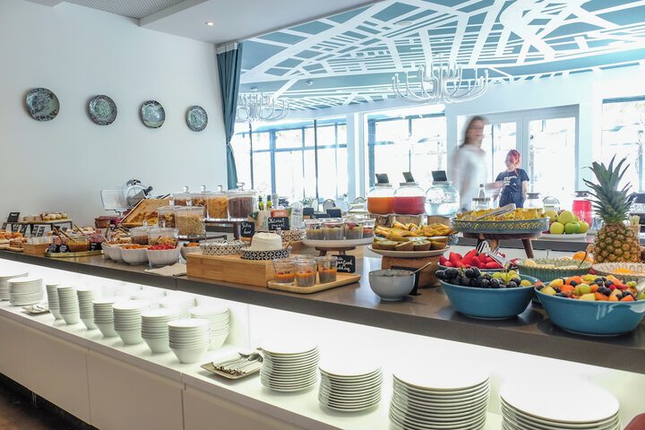 Breakfast/Coffee Service 74 of 84