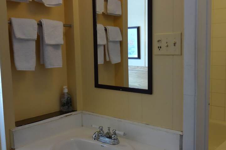 Room 54 of 63