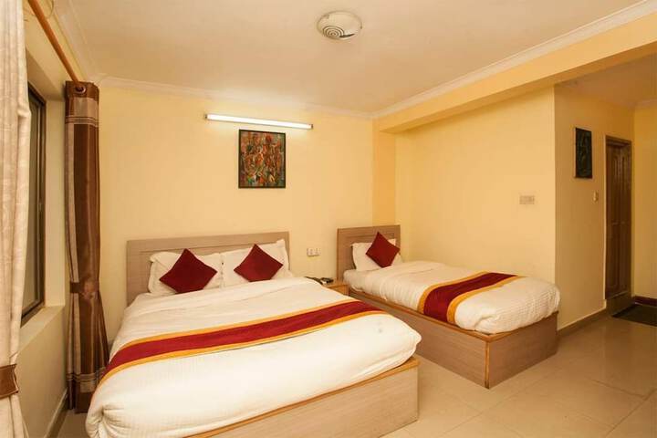 Room 11 of 24