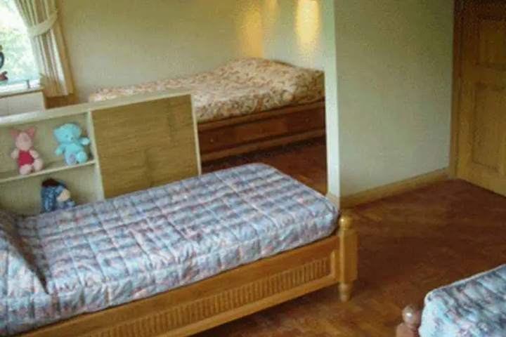 Room 5 of 20