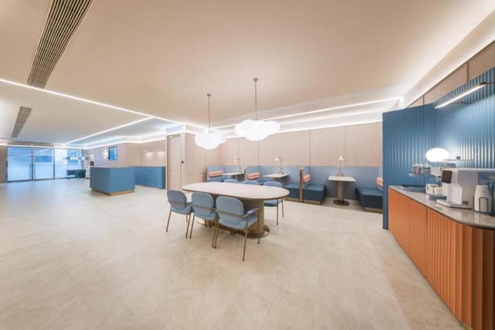 Hanting Hotel Shanghai Bund Great World Subway Station