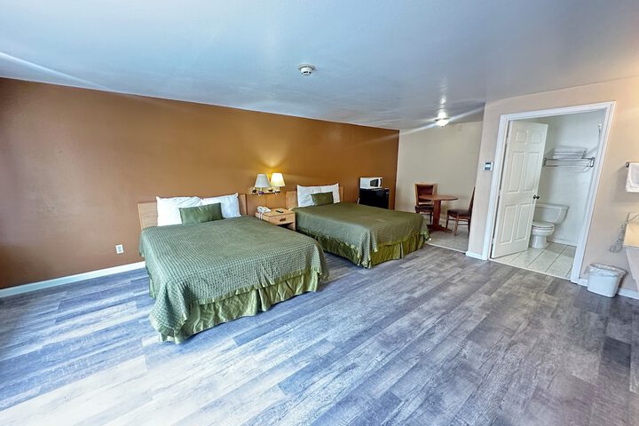 Room 17 of 35