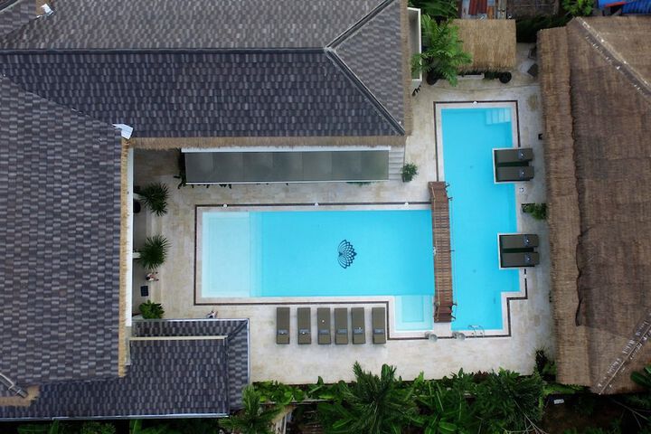 Pool 77 of 112