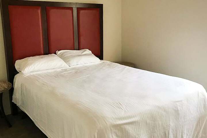 Room 21 of 116