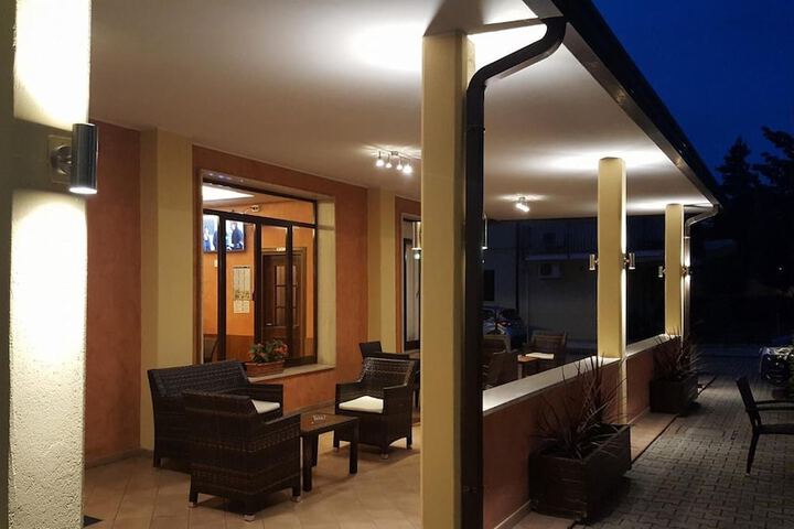 Terrace/Patio 6 of 35