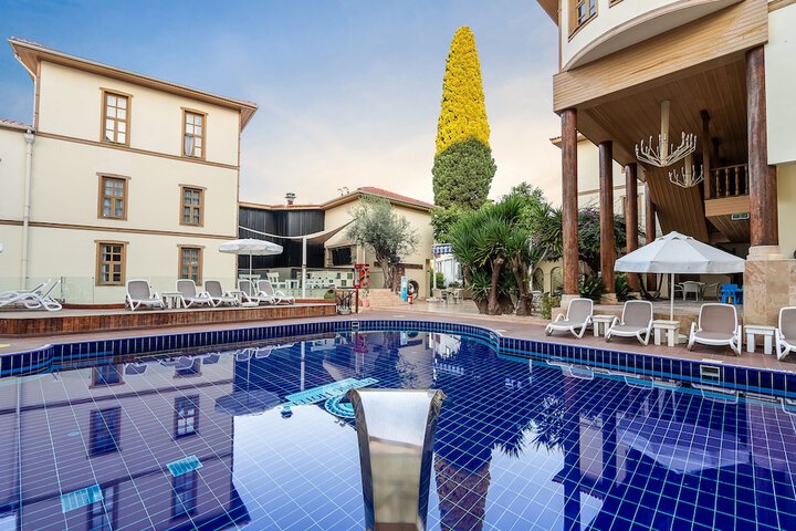 Exterior of Puding Hotel