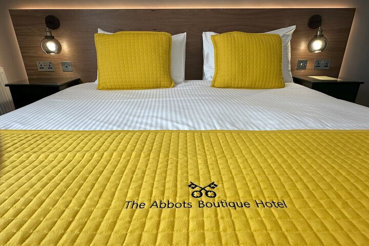Room 15 of 49