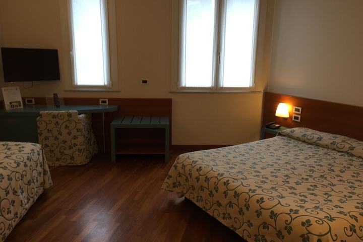Room 14 of 57