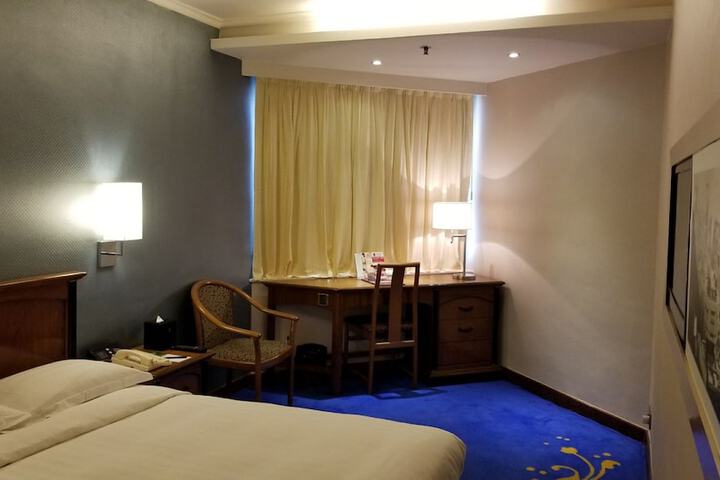 Room 19 of 60