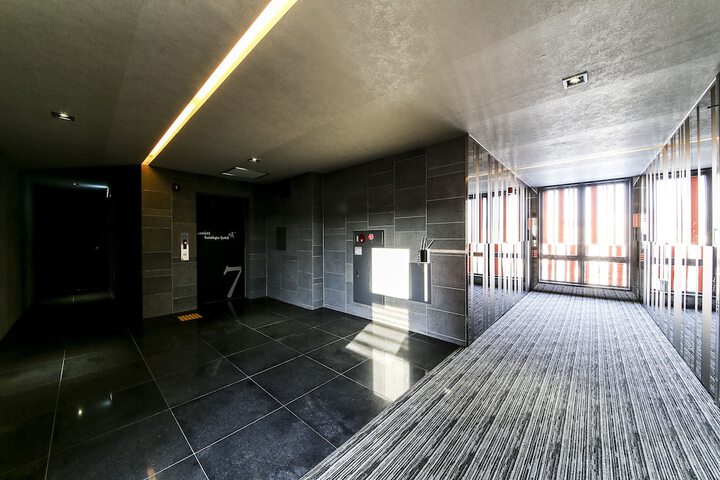 Ballroom/Hall 89 of 95