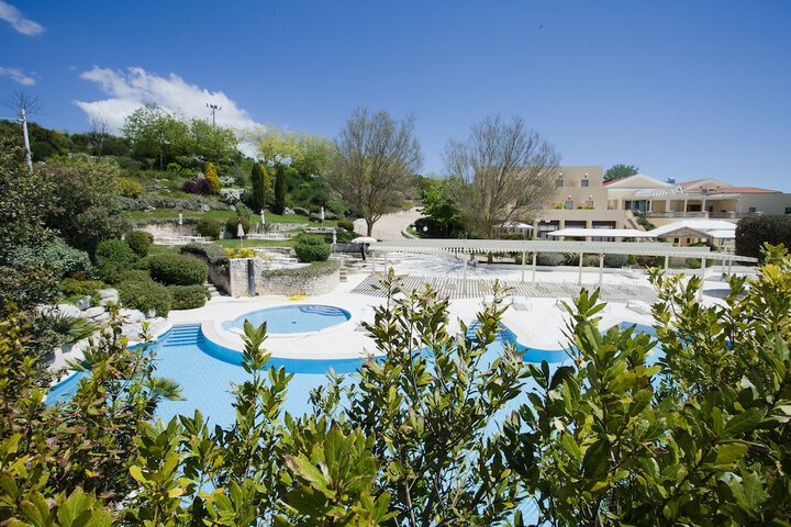 Pool 33 of 79
