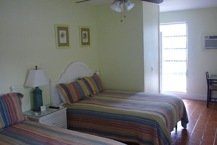 Room 13 of 42