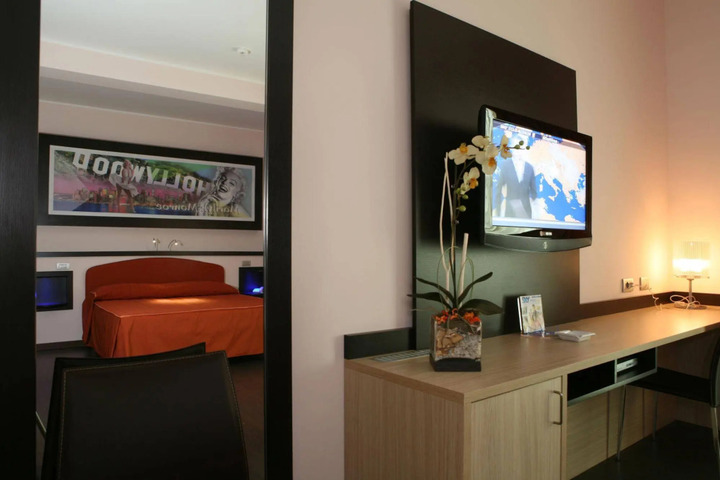 Room Photo