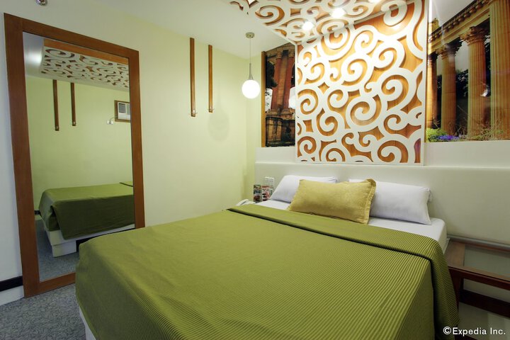 Room 29 of 104