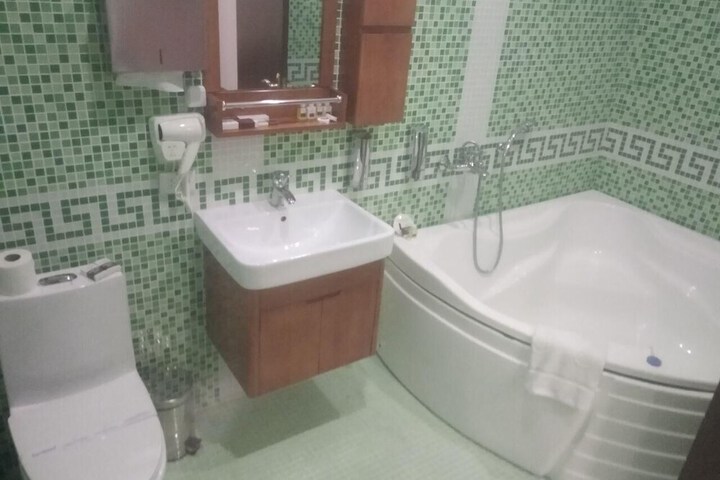 Room 10 of 23