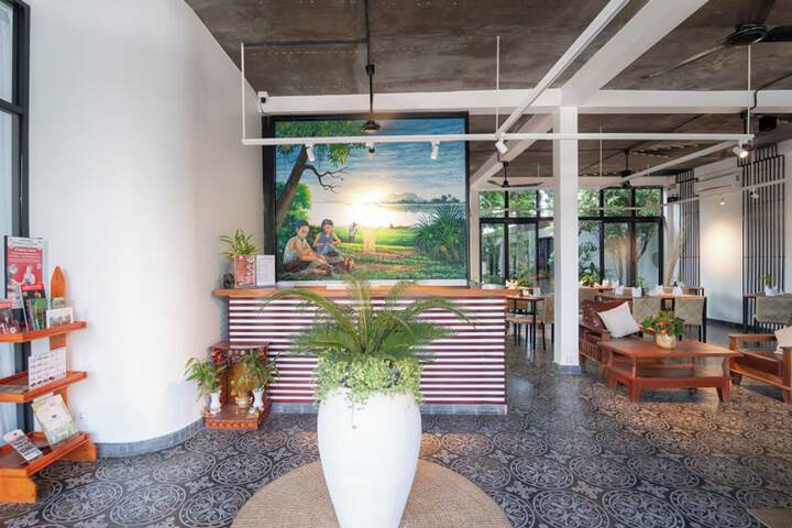 Hotel Interior 6 of 131