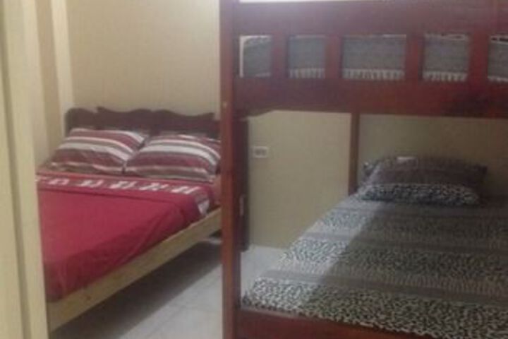 Room 8 of 17