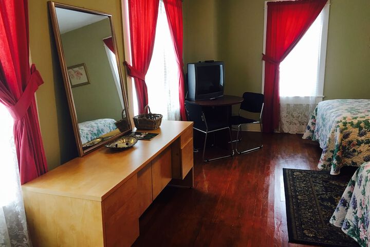 Room 75 of 246