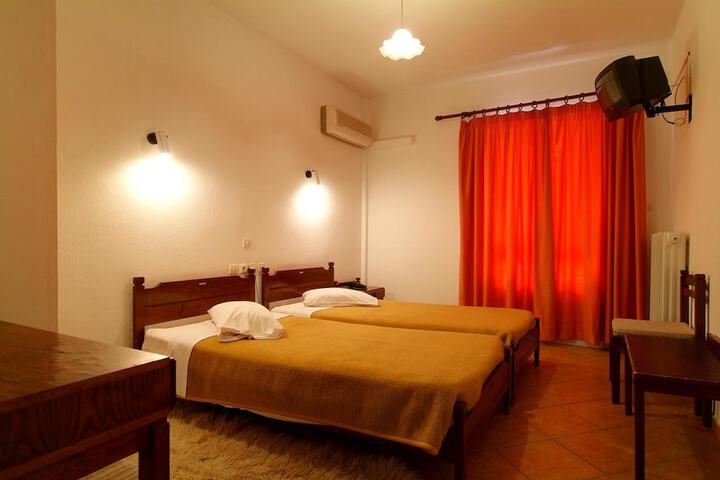 Room 28 of 57