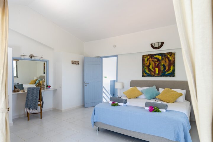 Room 16 of 65